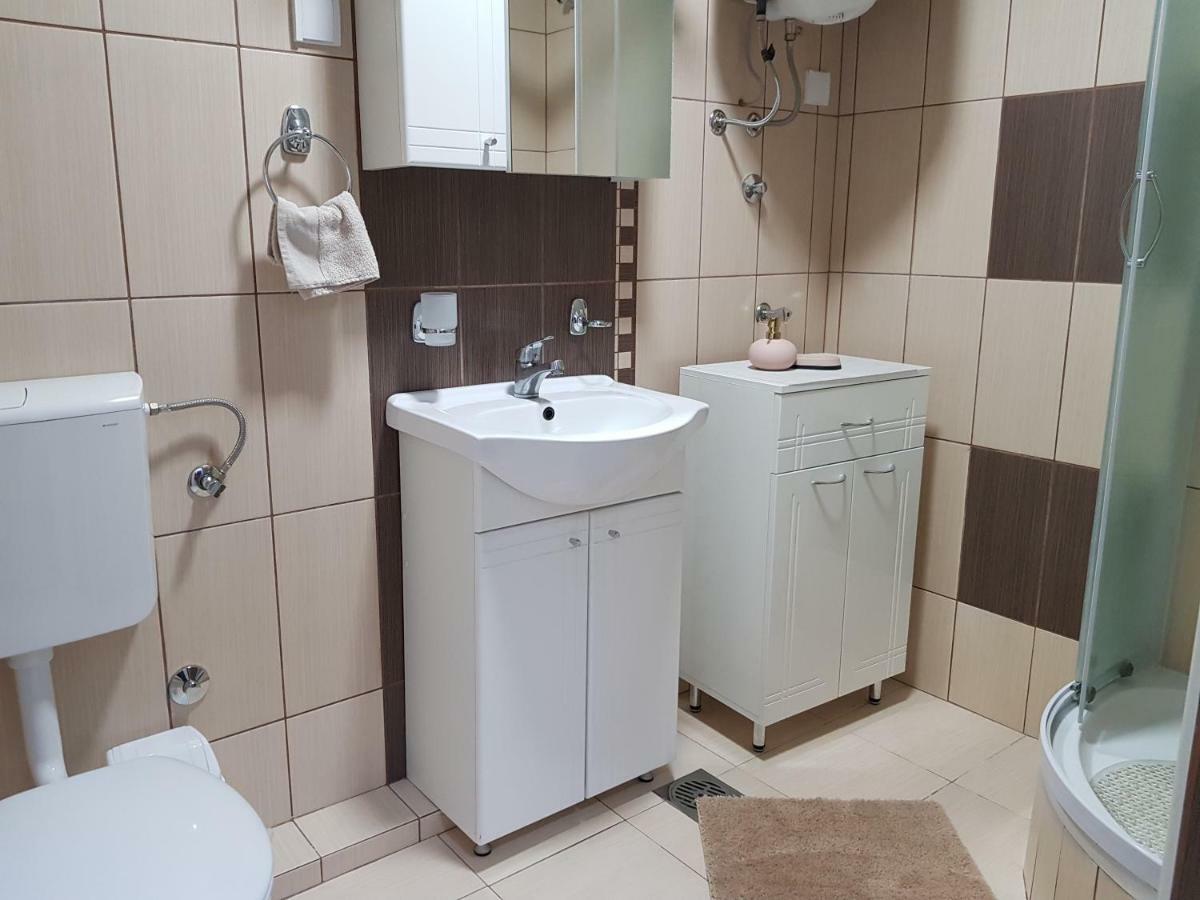 Apartment Gea 18 Novi Sad Exterior foto